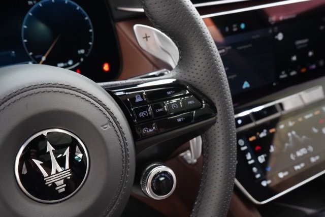 New 2025 Maserati Grecale Modena image 19