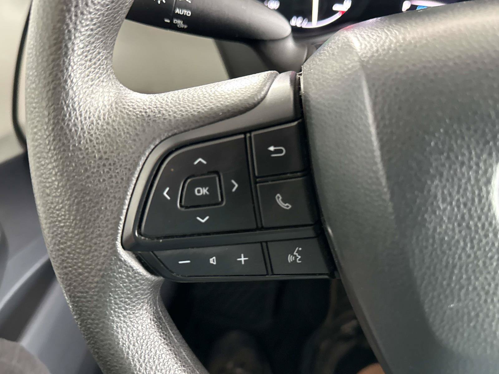 Used 2024 Toyota Sienna LE AWD/4WD image 26