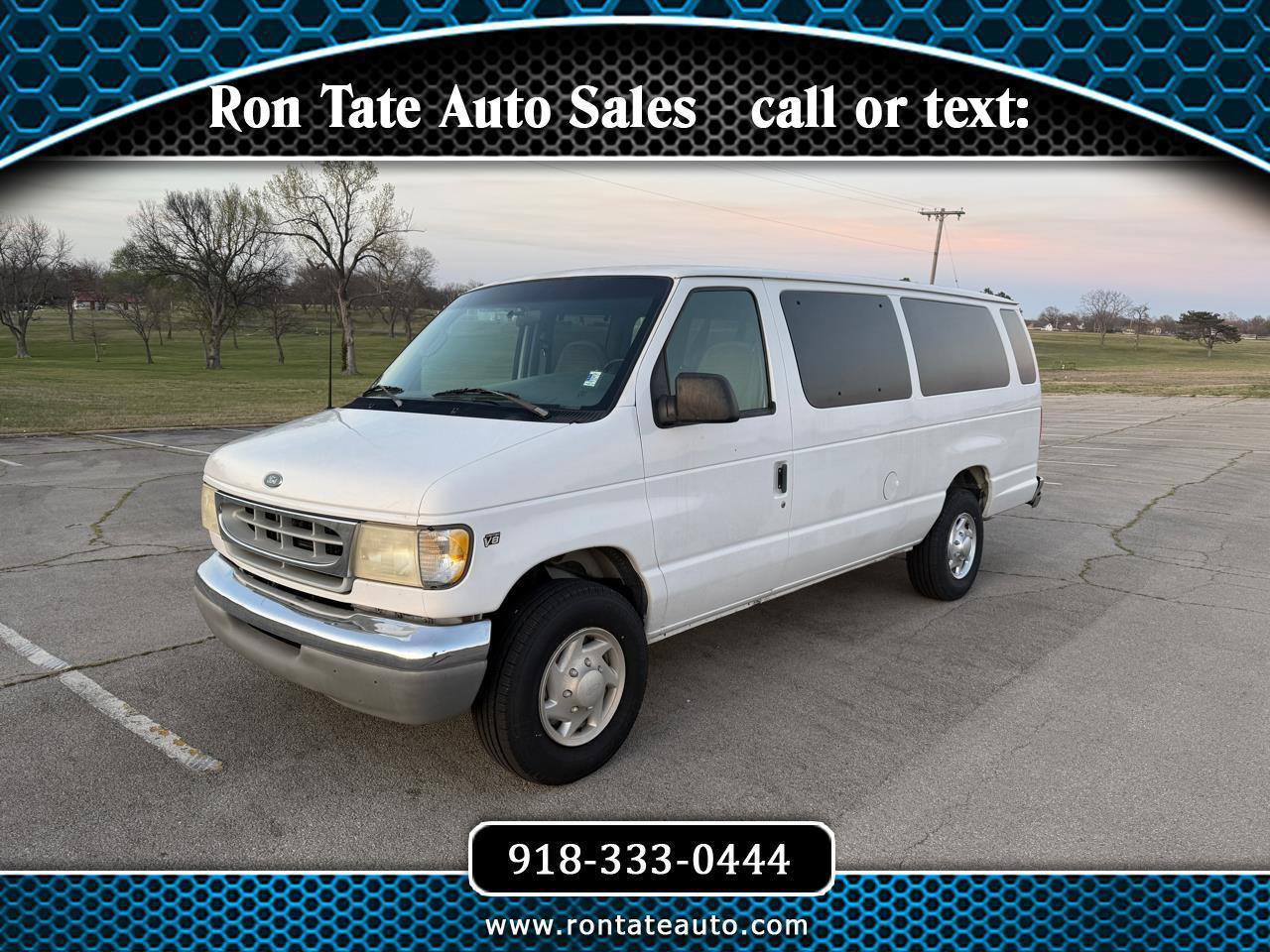 Used 2001 Ford E-350 and Econoline 350 Club Wagon image 1