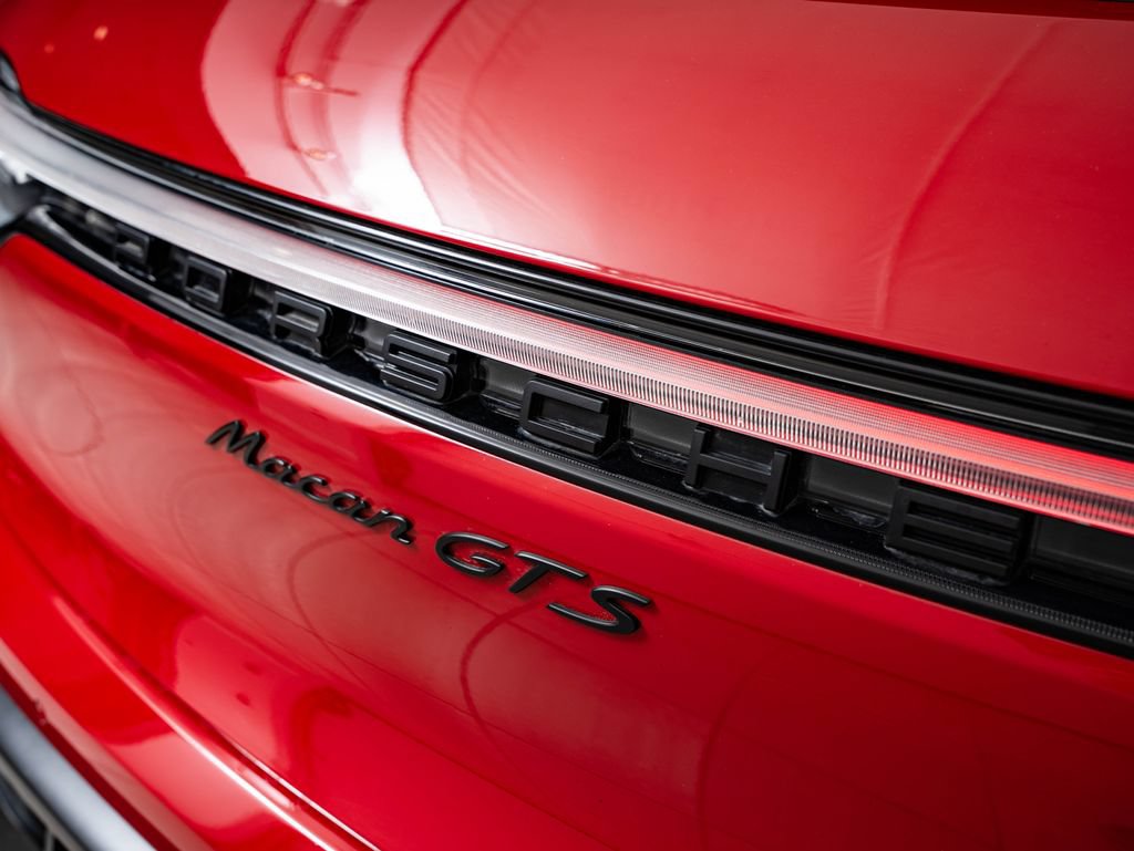 Certified 2024 Porsche Macan GTS AWD/4WD image 19