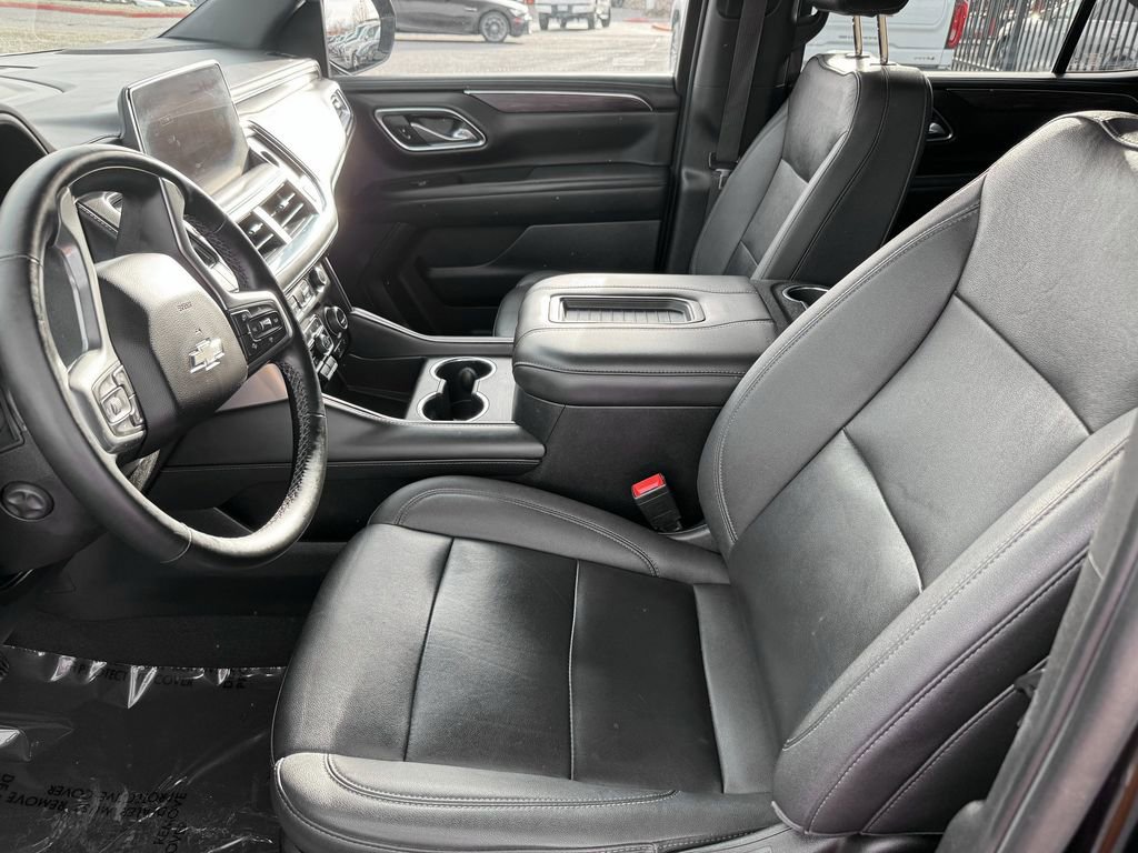 Used 2023 Chevrolet Tahoe LT w/ Luxury Package AWD/4WD image 14