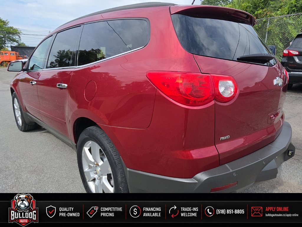 Used 2011 Chevrolet Traverse LT w/ Personal Connectivity Package AWD/4WD image 8