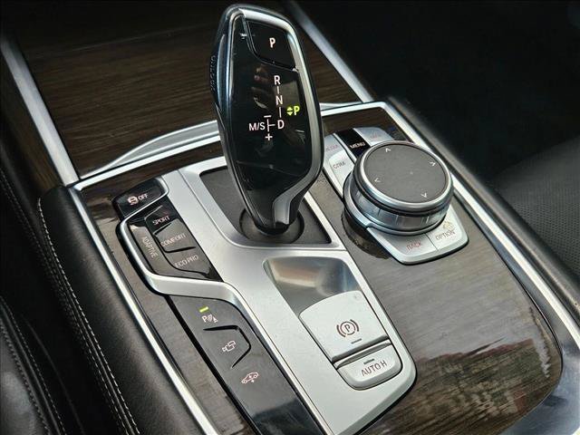 Used 2020 BMW 740i RWD image 20