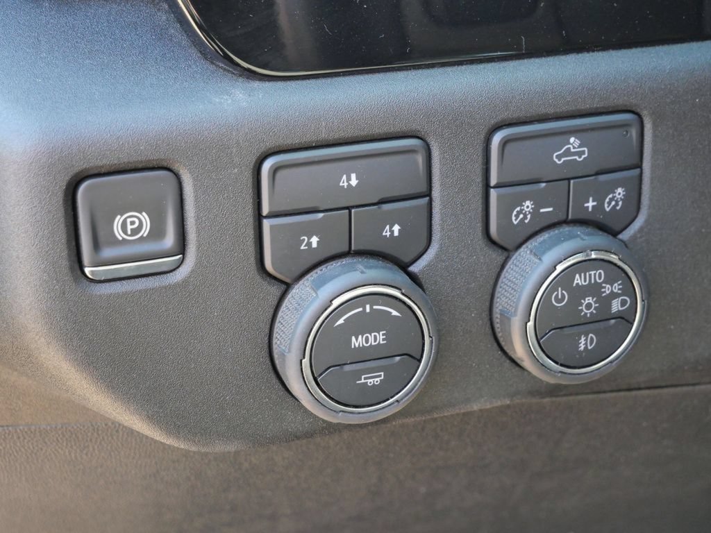 Used 2025 Chevrolet Silverado 2500 LT w/ Convenience Package AWD/4WD image 42