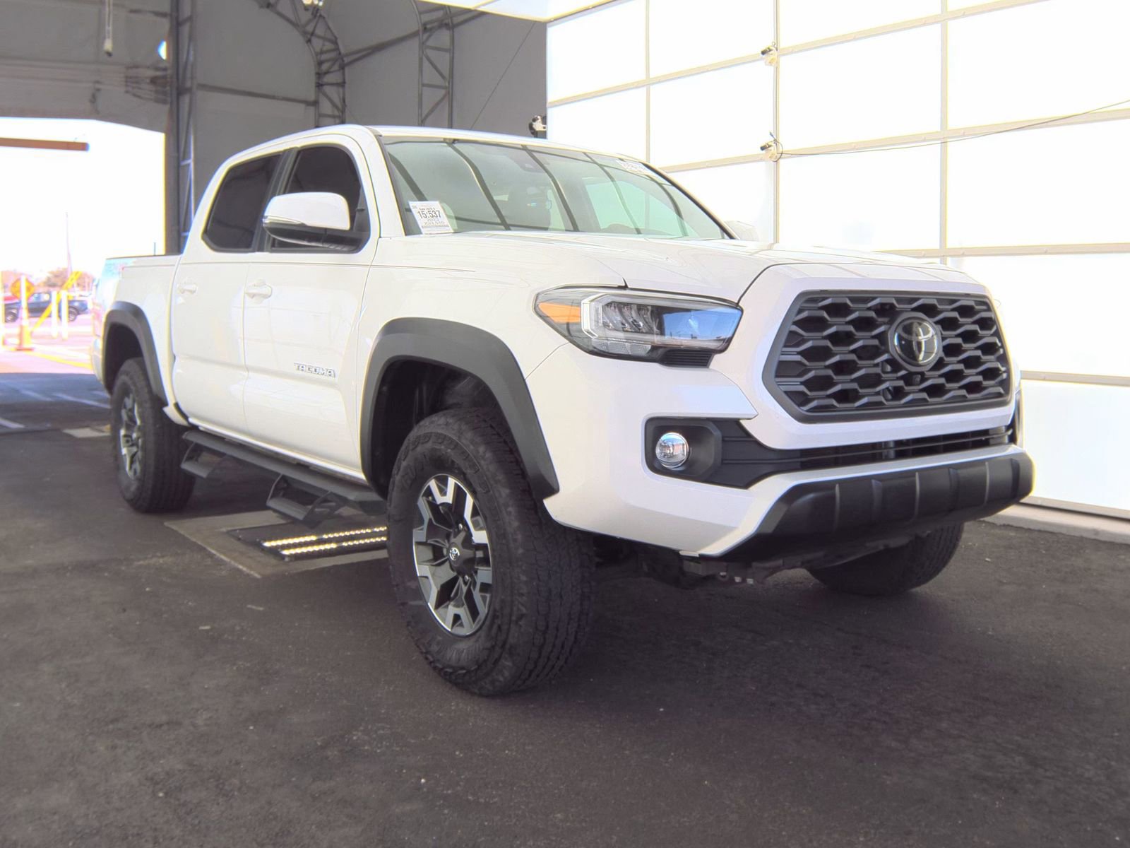 Used 2023 Toyota Tacoma TRD Off-Road w/ TRD Premium Off Road Package image 5