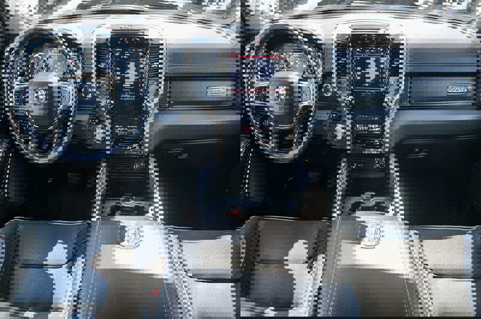 Used 2019 RAM 1500 Laramie image 11