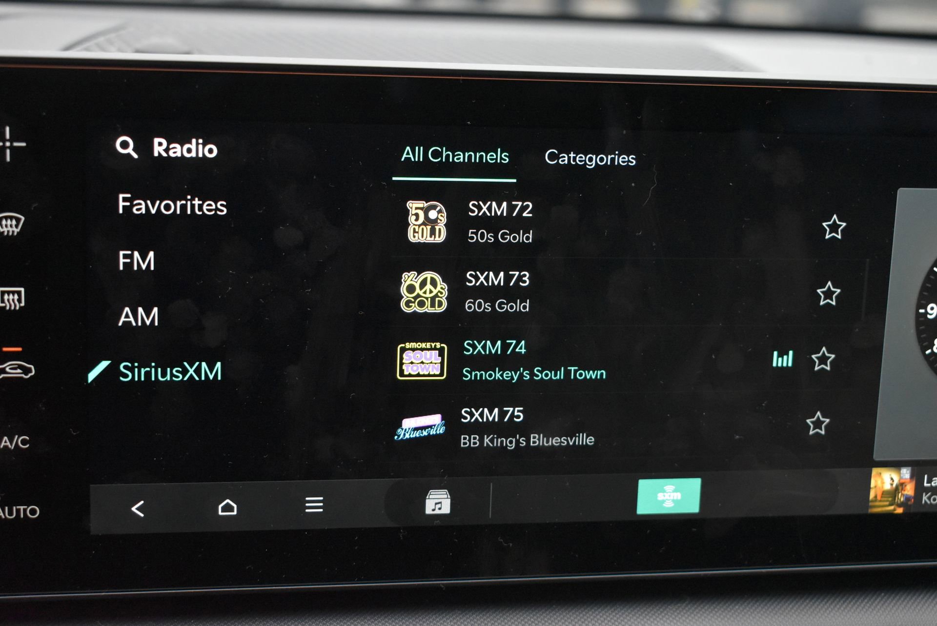 Used 2025 Kia K4 EX image 25