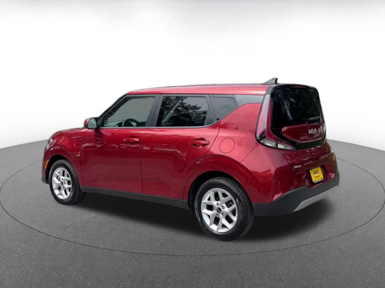 Used 2025 Kia Soul LX w/ LX Technology Package FWD image 9