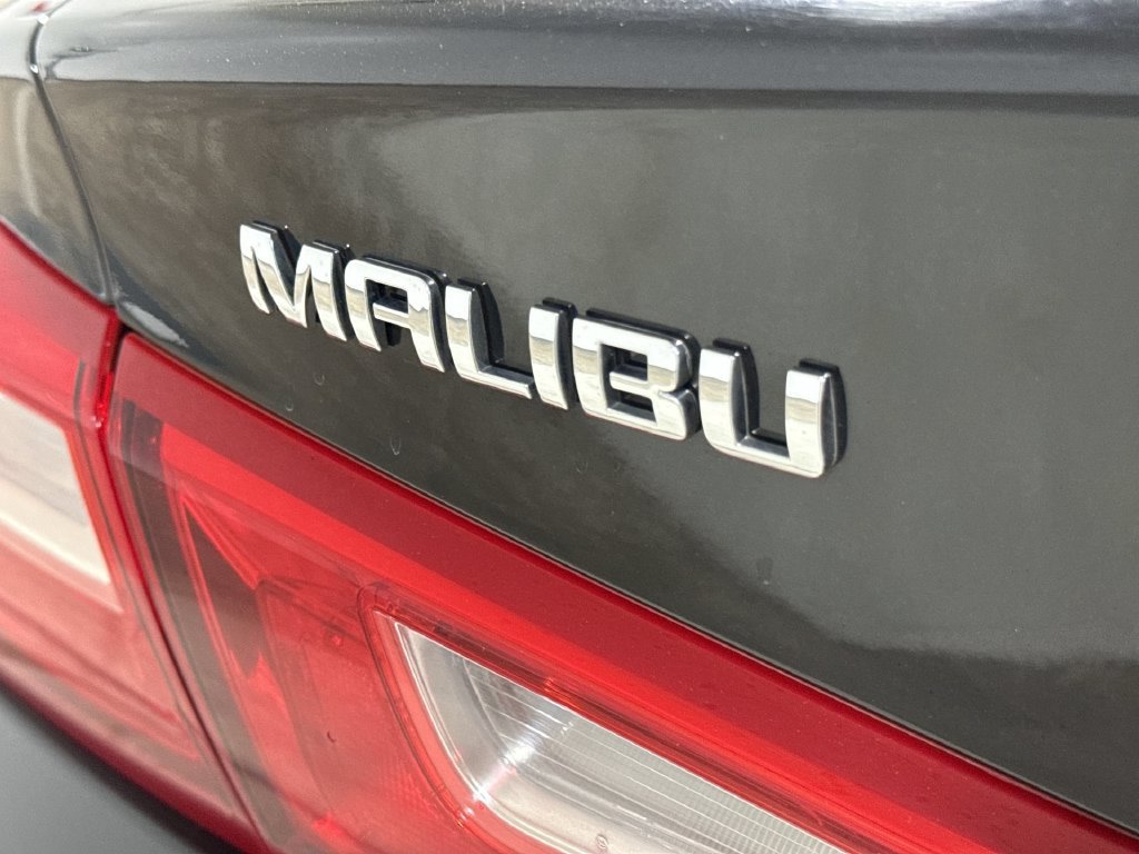 Used 2023 Chevrolet Malibu LT FWD image 25