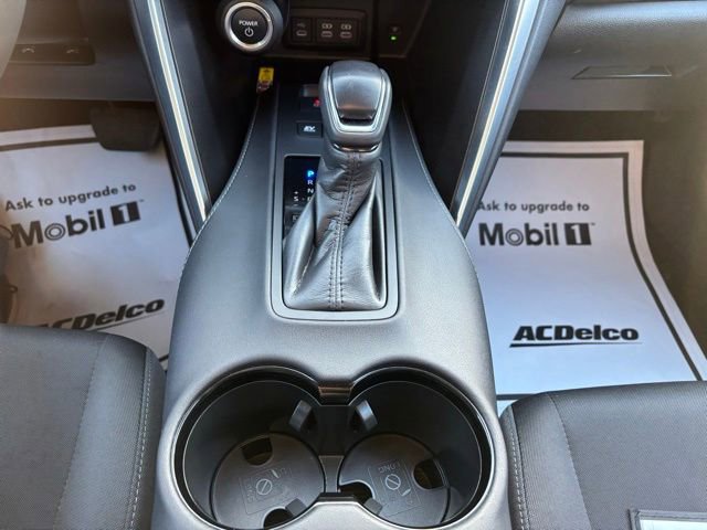 Used 2023 Toyota Venza LE image 15