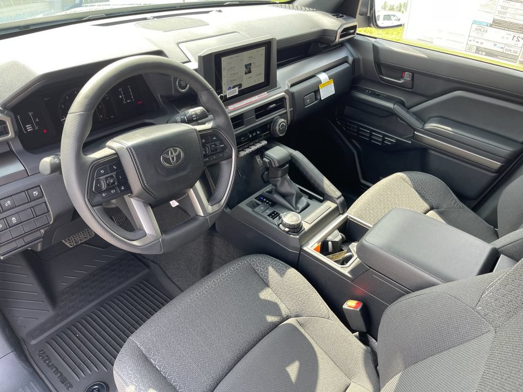 New 2026 Toyota 4Runner SR5 AWD/4WD image 10
