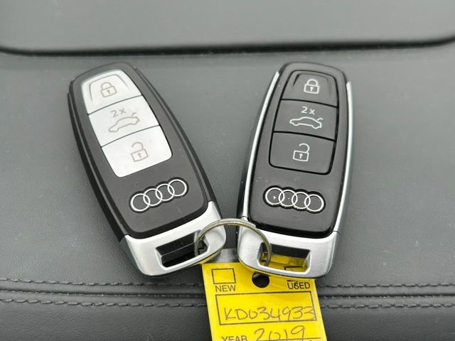 Used 2019 Audi Q8 Prestige w/ Luxury Package image 17