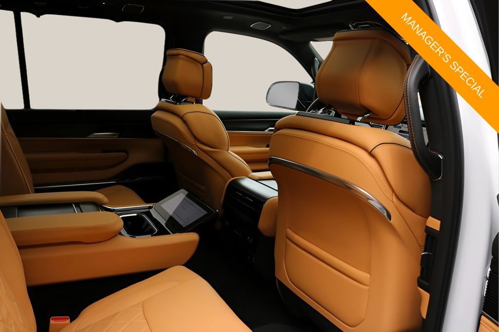 New 2026 Jeep Grand Wagoneer Summit AWD/4WD image 19