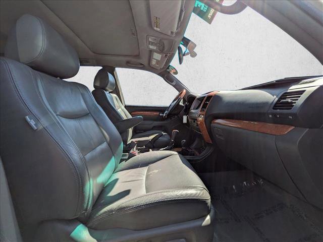 Used 2004 Lexus GX 470 image 17