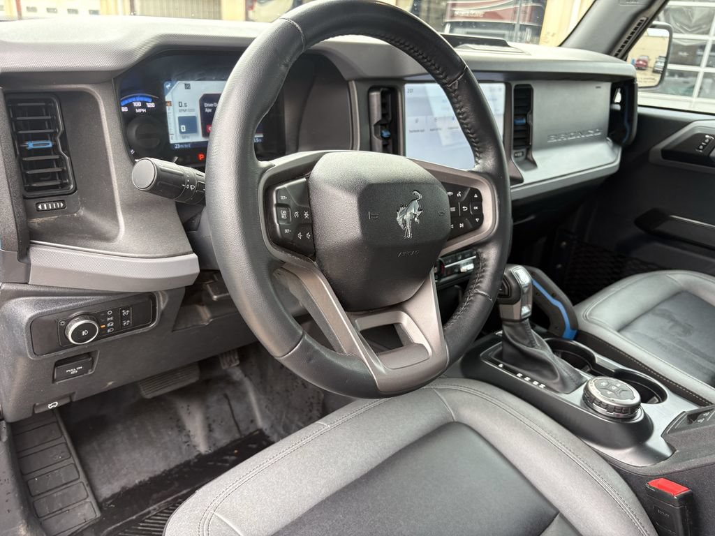 Used 2024 Ford Bronco Black Diamond AWD/4WD image 13