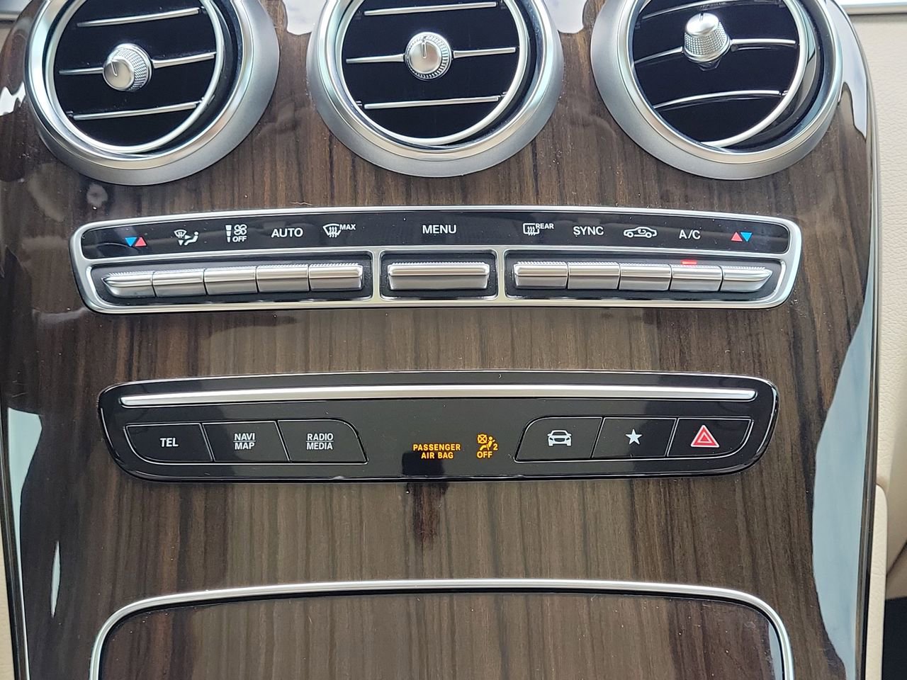 Used 2022 Mercedes-Benz GLC 300 image 18