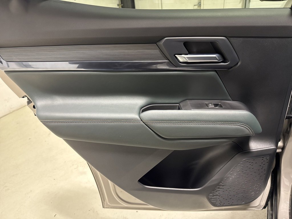 Used 2026 GMC Terrain AT4 w/ Convenience Package III image 39