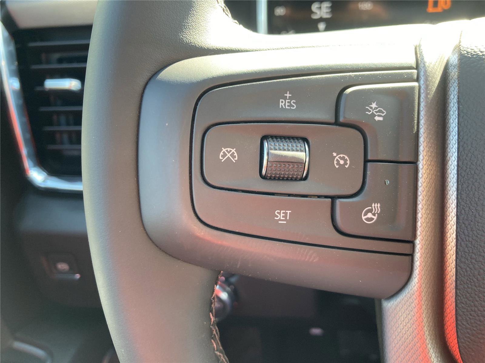 New 2026 GMC Sierra 2500 Denali w/ Denali Reserve Package image 15