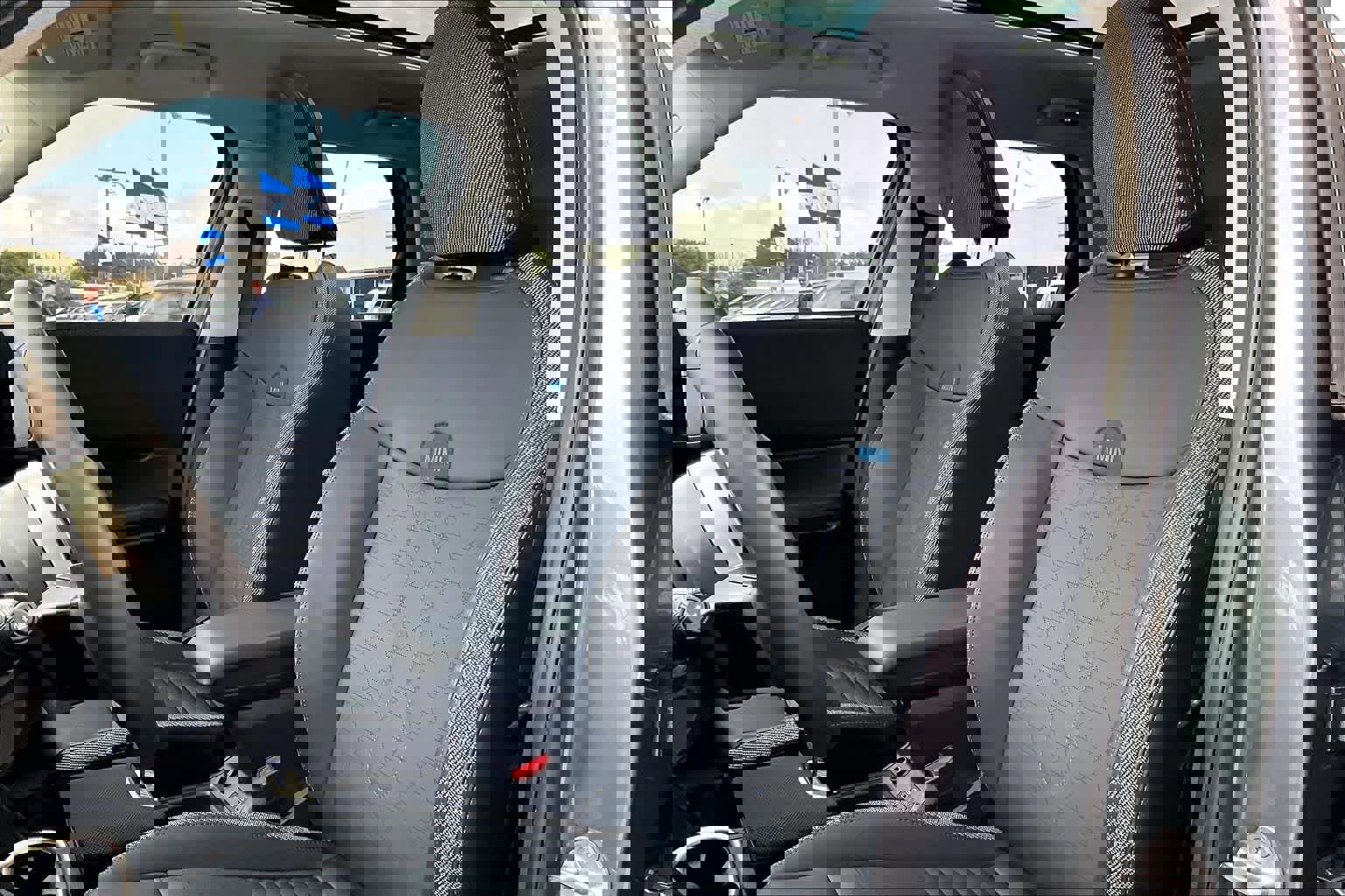 Used 2025 MINI Cooper Countryman S w/ Comfort Package Max image 8