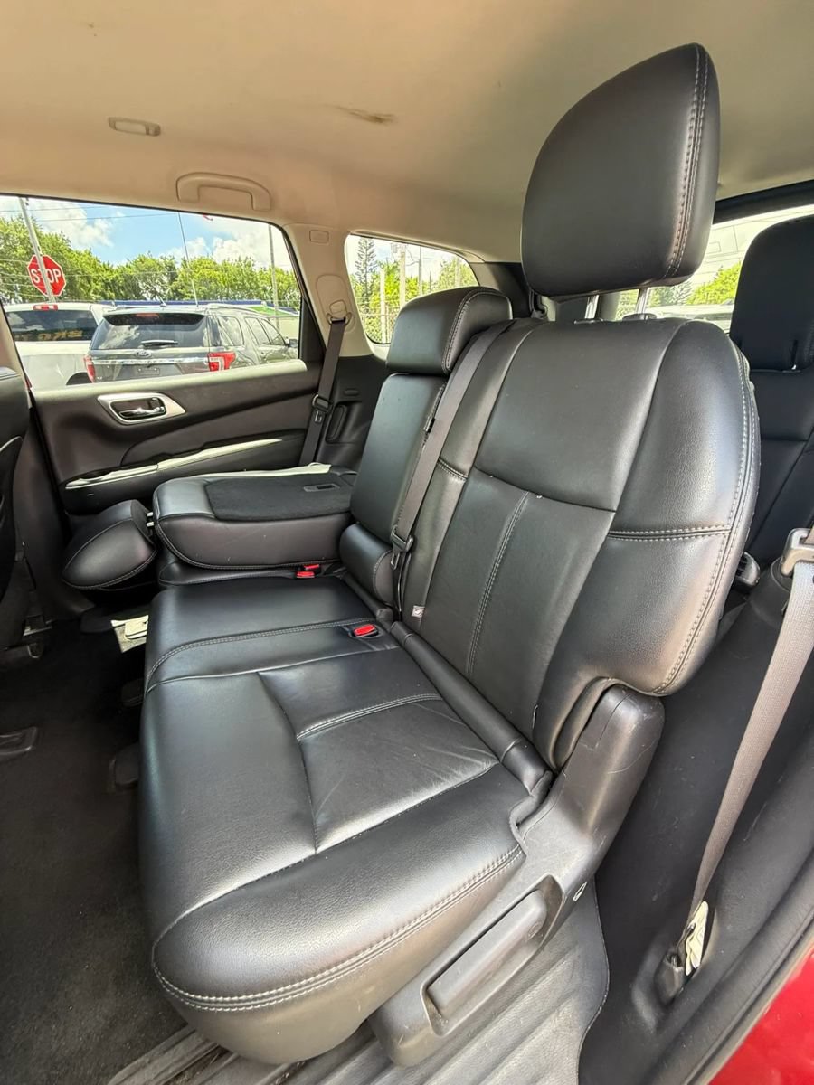 Used 2016 Nissan Pathfinder SL AWD/4WD image 10