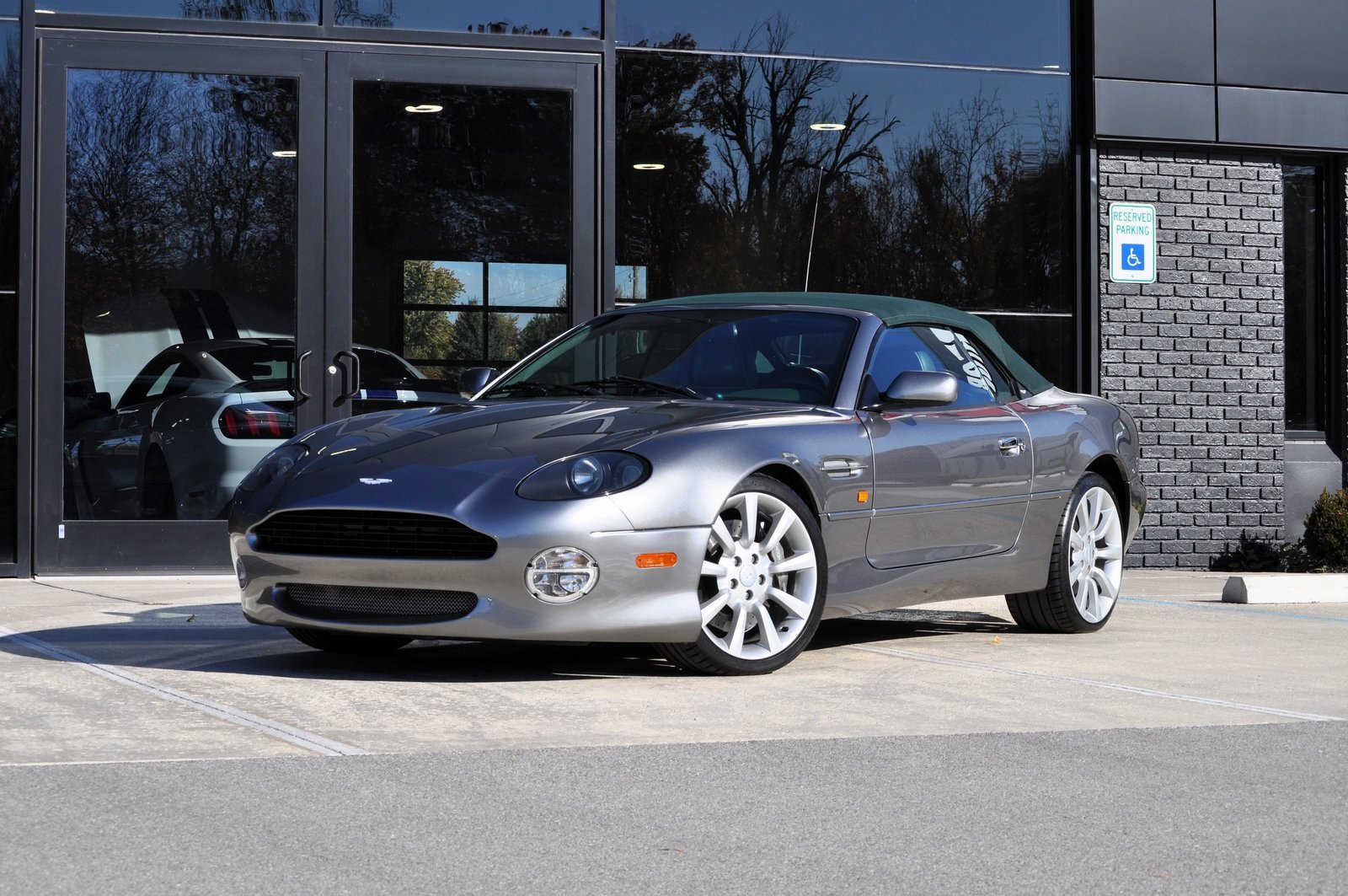 Used 2002 Aston Martin DB7 Vantage image 1