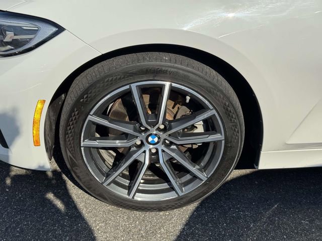 Used 2019 BMW 330i xDrive Sedan w/ Convenience Package AWD/4WD image 14
