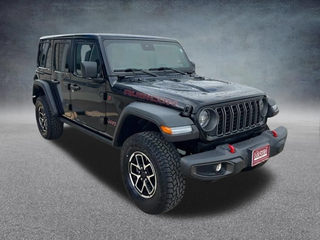 Used 2025 Jeep Wrangler Unlimited Rubicon AWD/4WD image 3