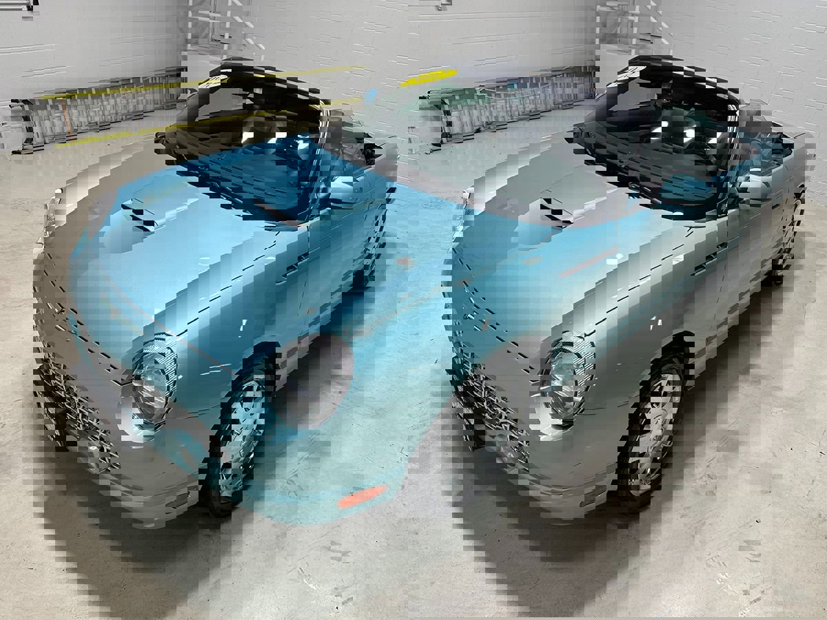 Used 2002 Ford Thunderbird image 23