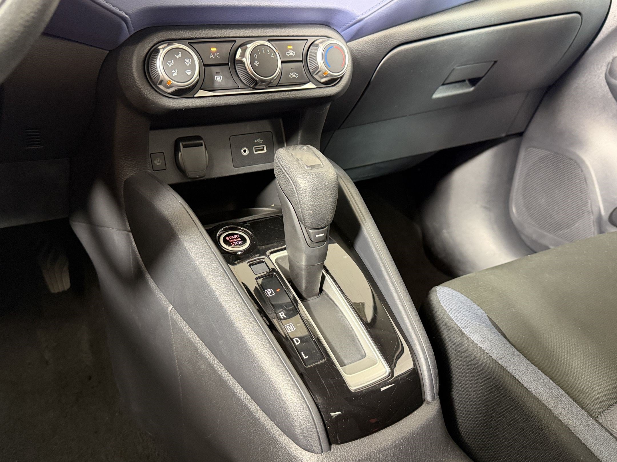 Used 2024 Nissan Versa SV FWD image 16