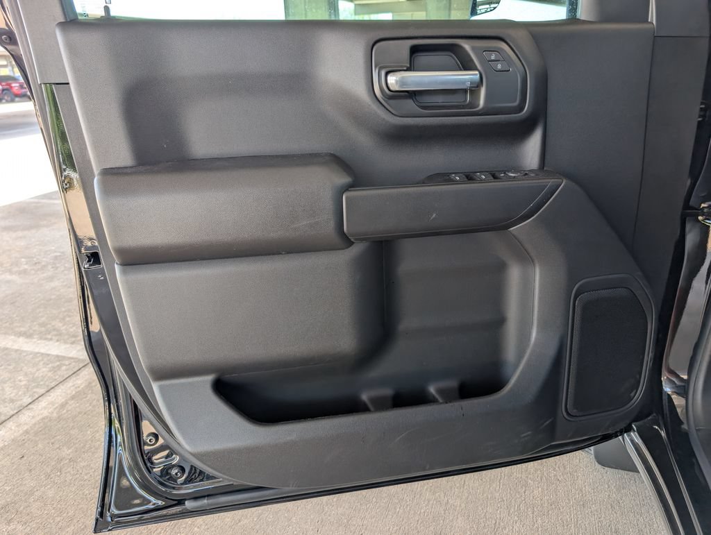 New 2026 Chevrolet Silverado 1500 Custom w/ LPO, Dark Essentials Package RWD image 12