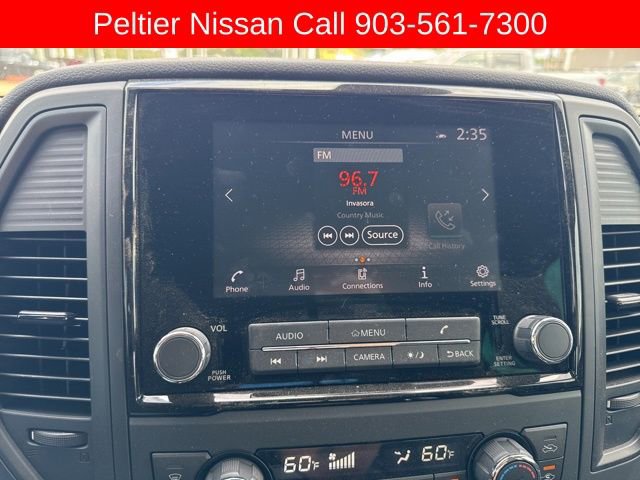 Used 2024 Nissan Titan SV w/ SV Convenience Package image 18