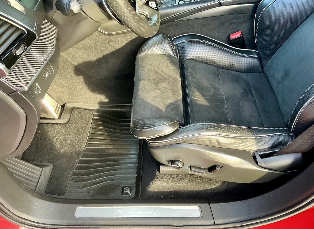 Used 2019 Volvo XC90 T5 R-Design w/ Advanced Package image 43