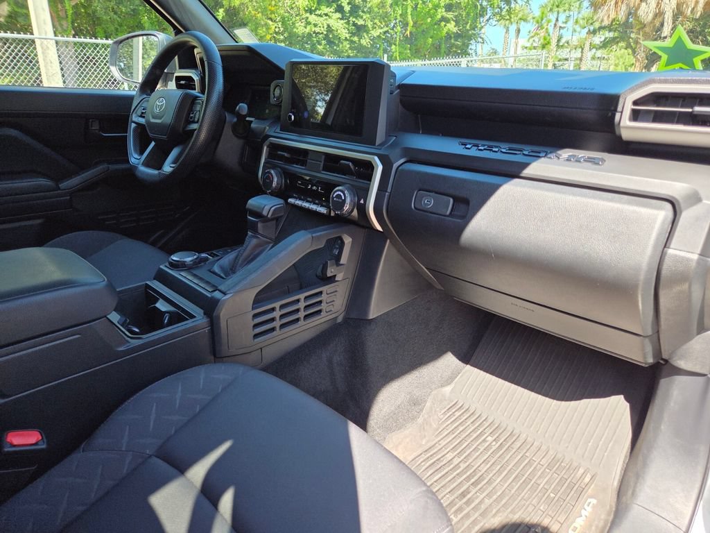 Certified 2024 Toyota Tacoma SR AWD/4WD image 13