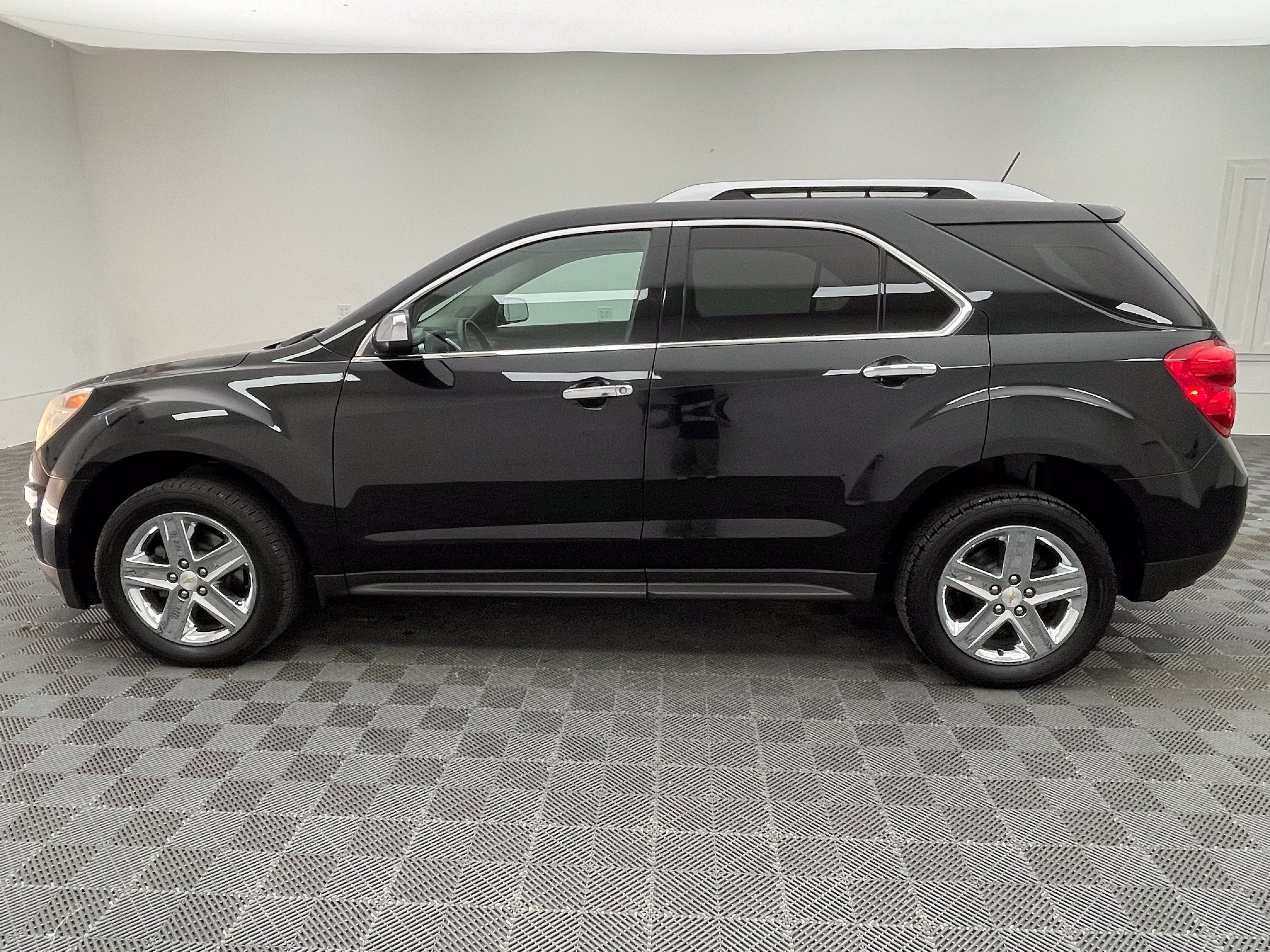 Used 2015 Chevrolet Equinox LTZ FWD image 13
