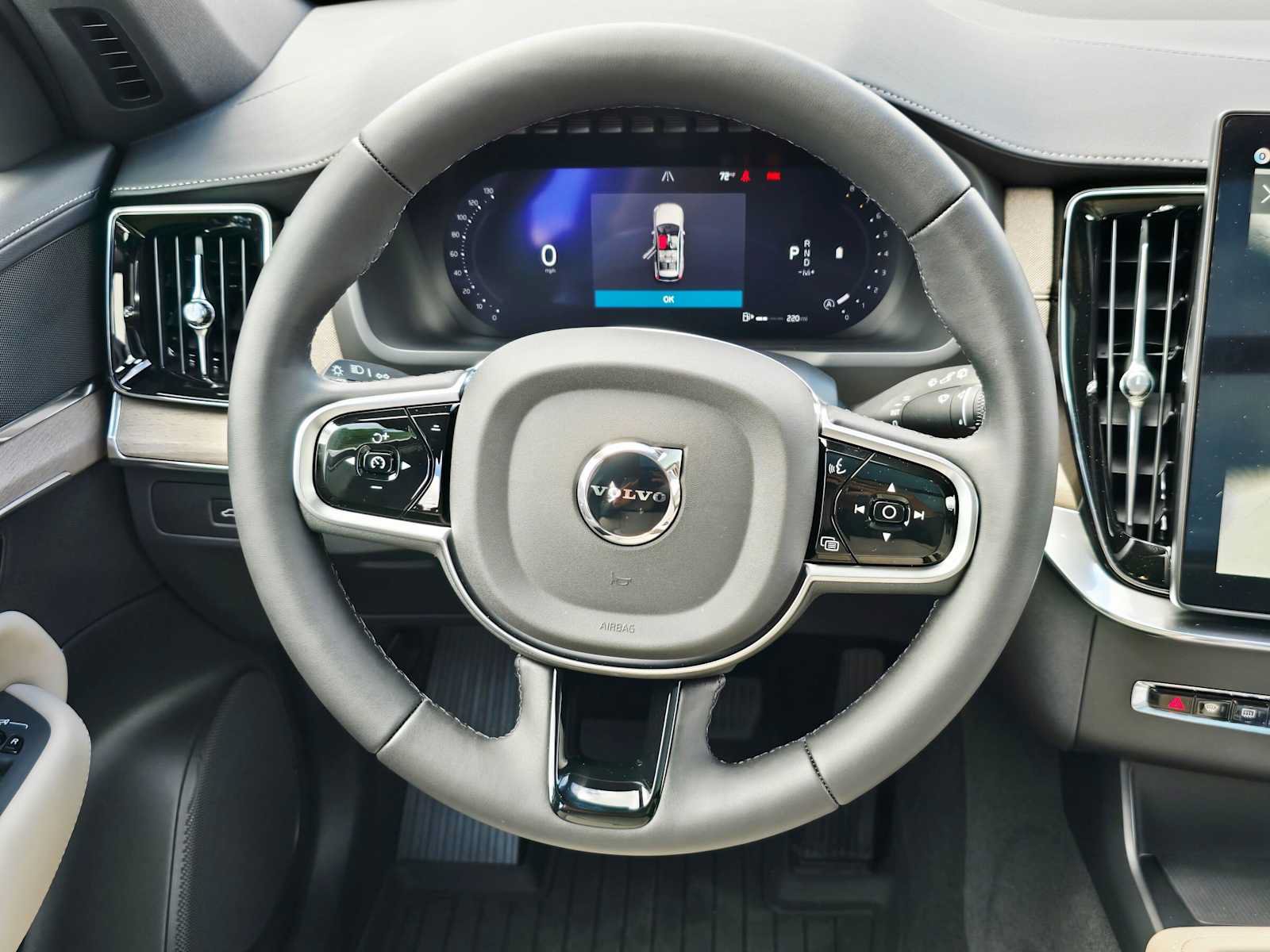 New 2026 Volvo XC90 B6 Plus w/ Protection Package AWD/4WD image 19