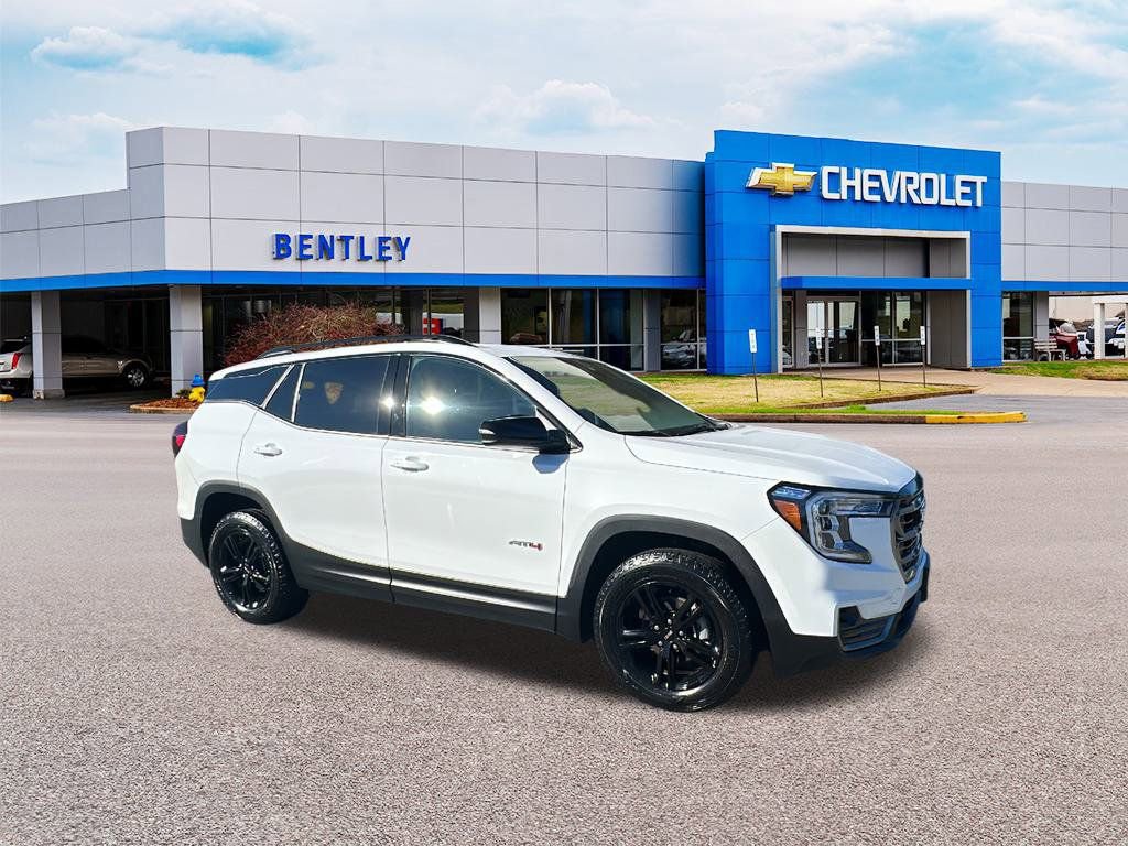 Used 2024 GMC Terrain AT4 image 7