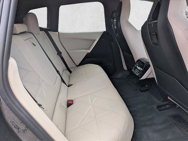 Used 2024 BMW iX xDrive50 w/ Sport Package AWD/4WD image 20