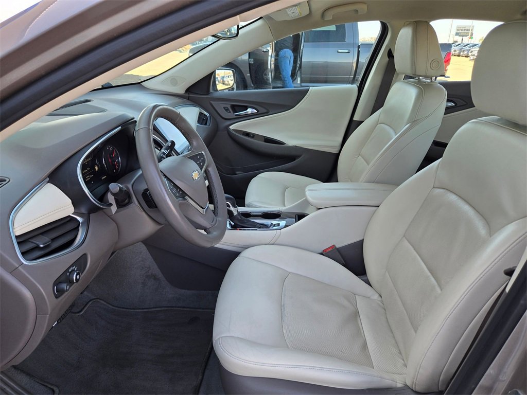 Used 2024 Chevrolet Malibu LT image 9