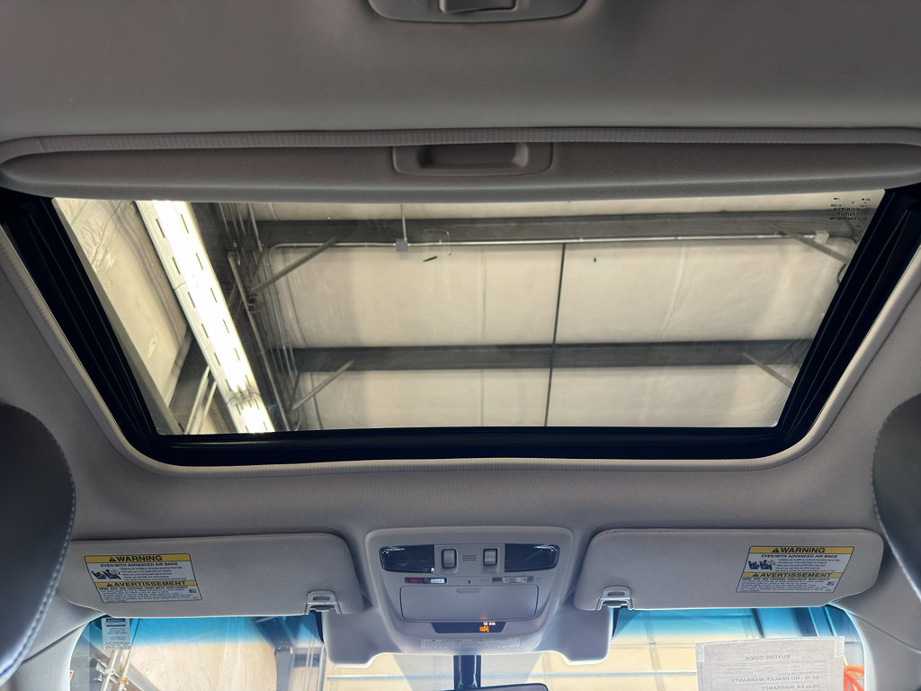 Used 2017 Subaru Outback 2.5i Limited AWD/4WD image 32