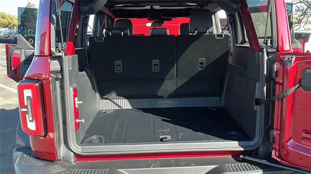 New 2025 Ford Bronco Badlands image 14