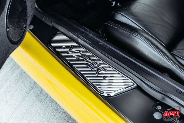 Used 2001 Dodge Viper GTS RWD image 73