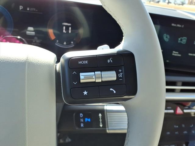 Used 2025 Hyundai Santa Fe SEL image 16