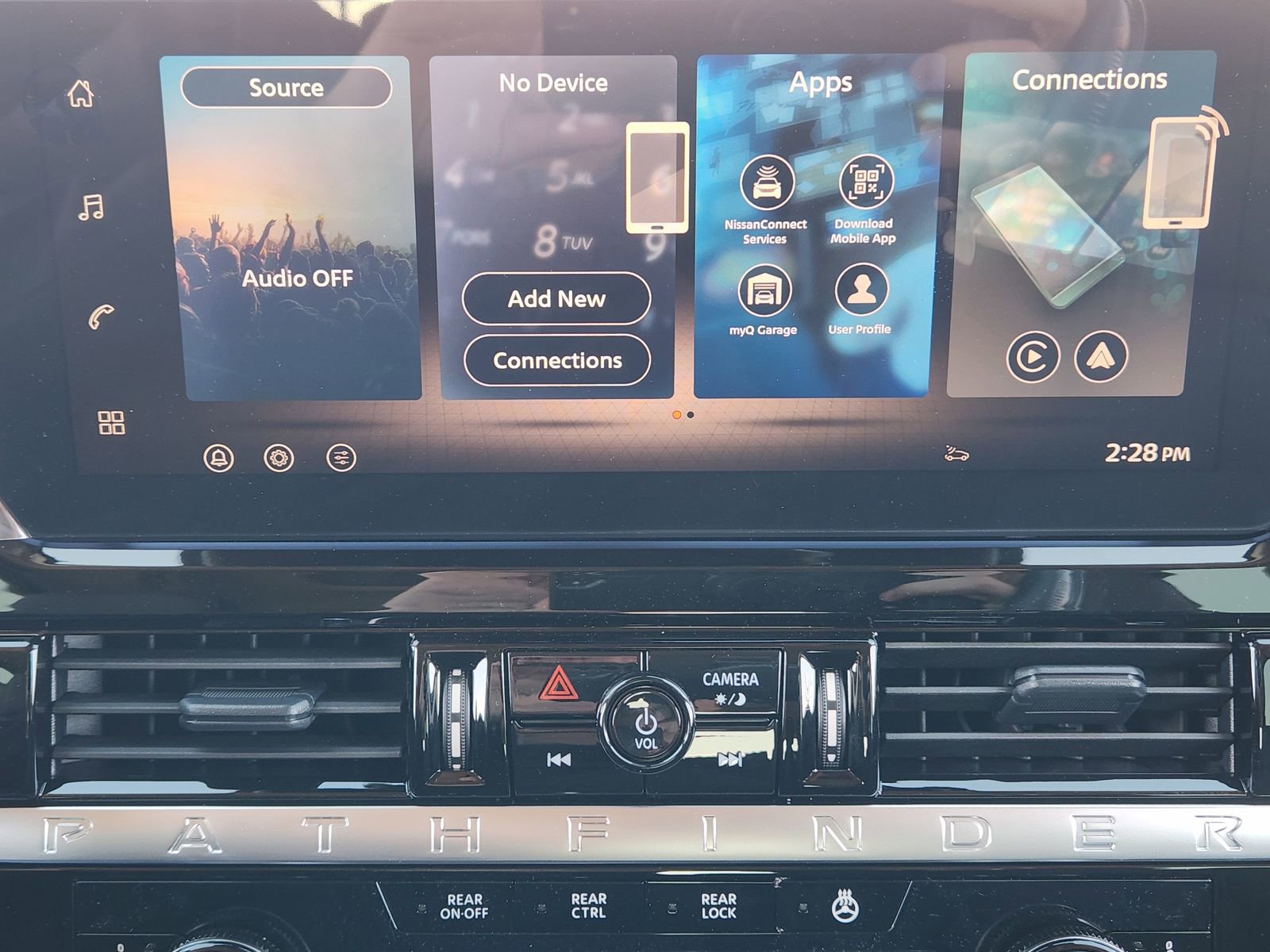 New 2026 Nissan Pathfinder SL image 17