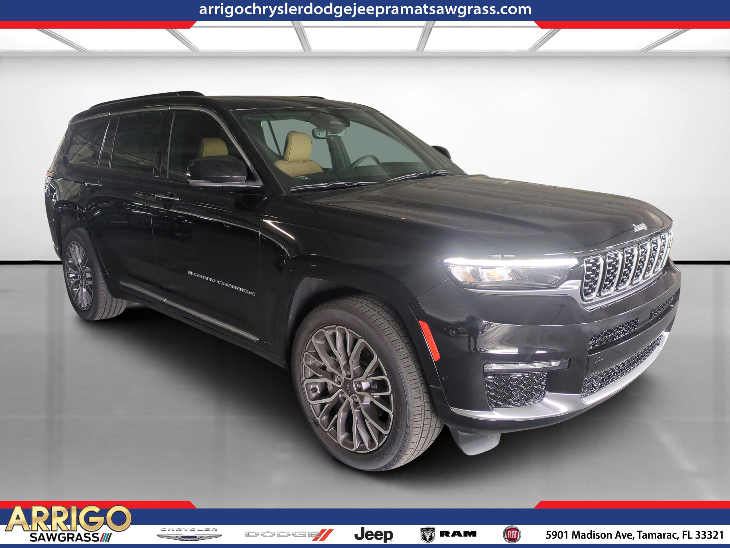 New 2025 Jeep Grand Cherokee L Summit image 1