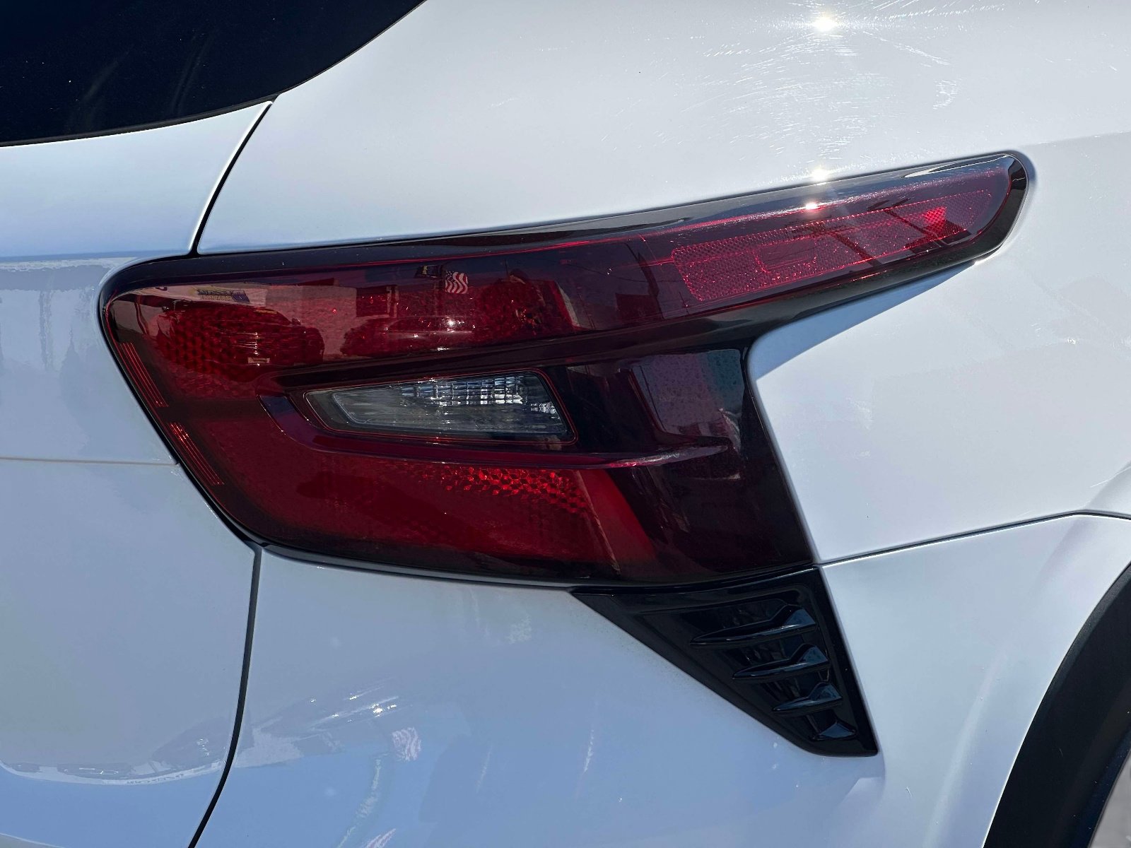 Used 2024 Chevrolet Trax LT w/ Driver Confidence Package FWD image 9