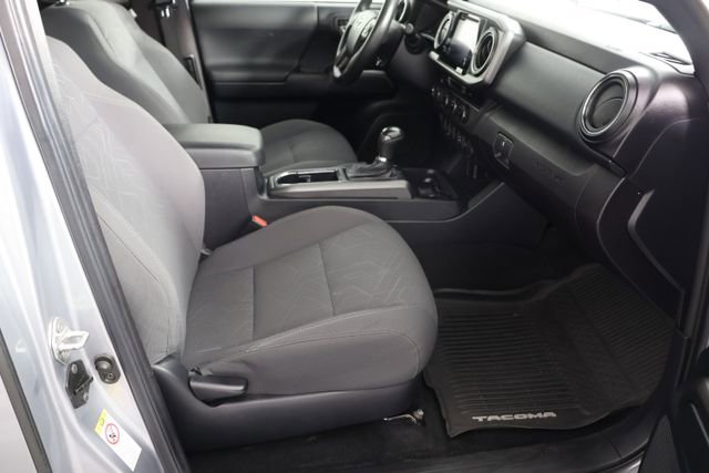 Used 2017 Toyota Tacoma TRD Sport w/ Premium & Technology Package image 21