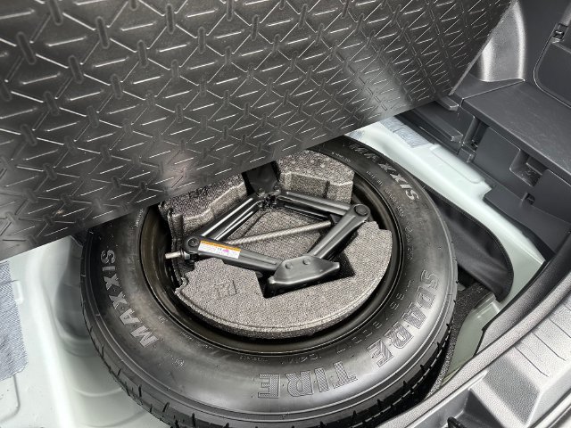 Certified 2025 Toyota RAV4 XLE AWD/4WD image 28