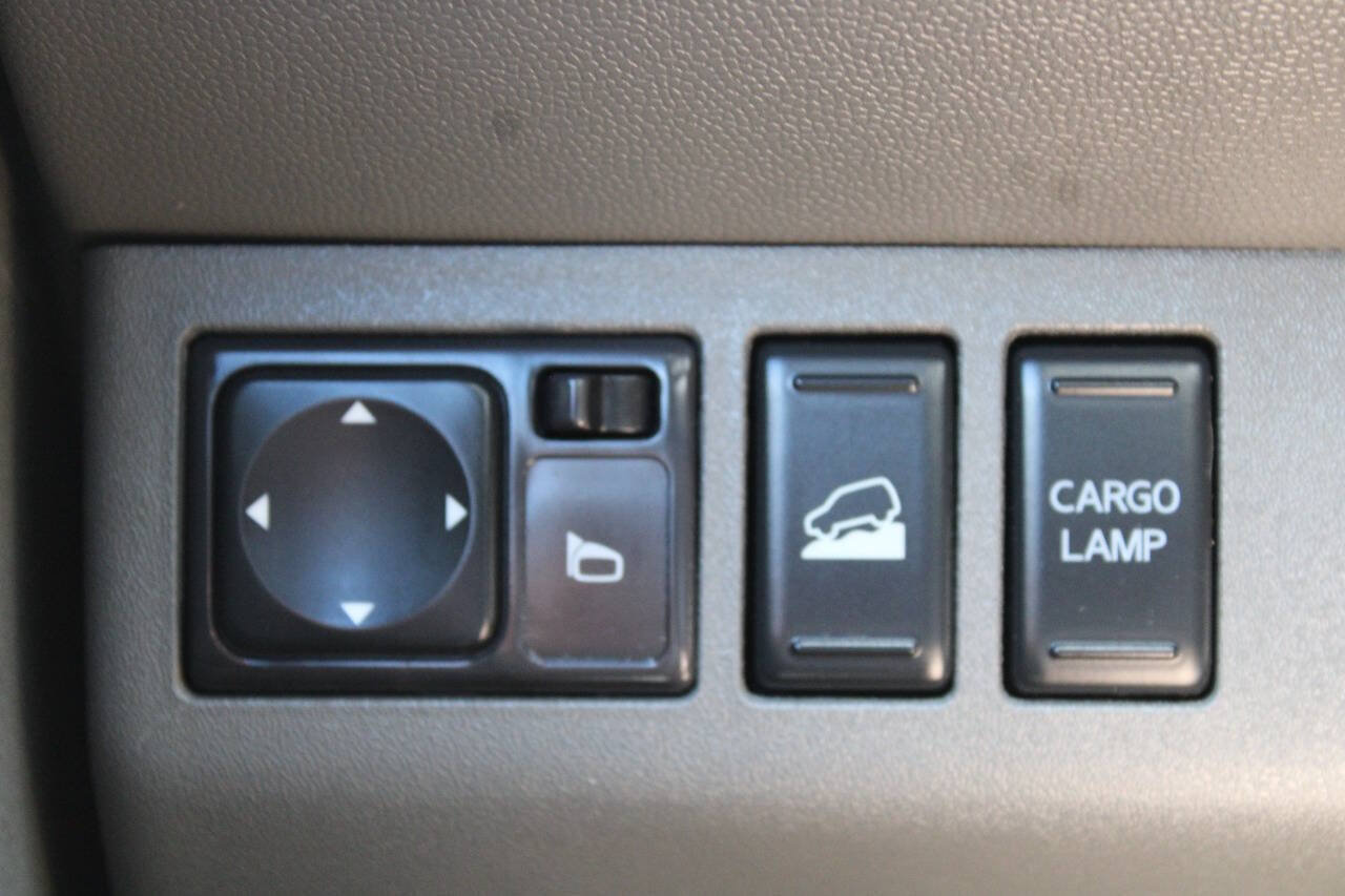 Used 2014 Nissan Frontier SV w/ SV Value Truck Package AWD/4WD image 42