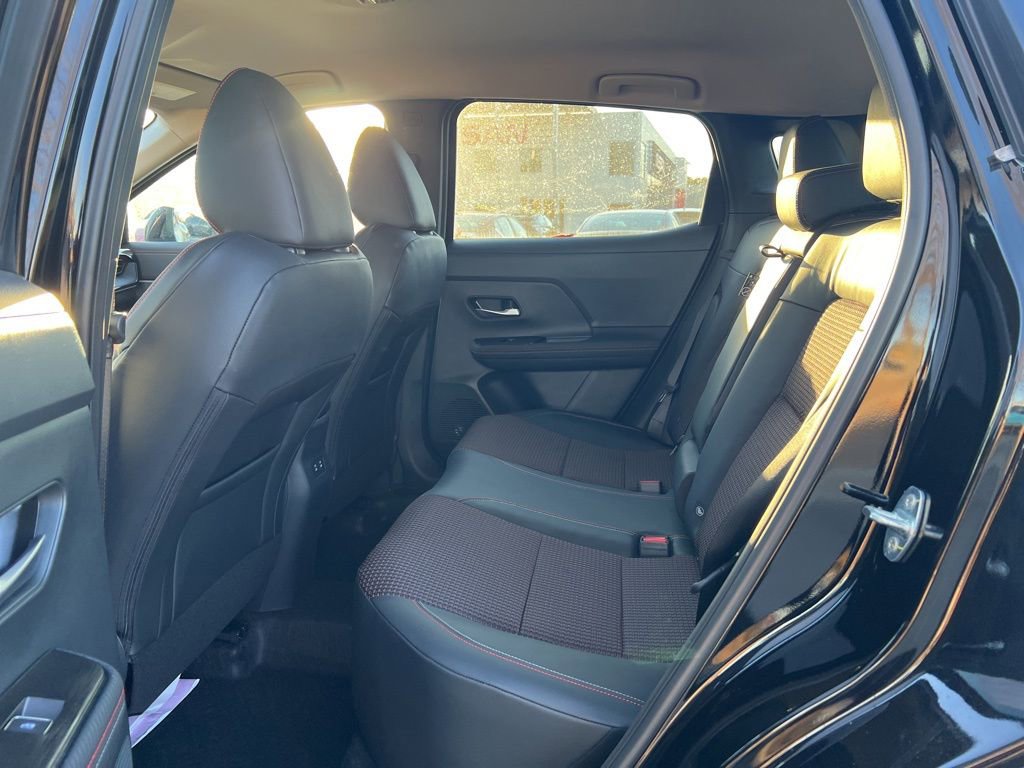 New 2025 Nissan Kicks SR image 23