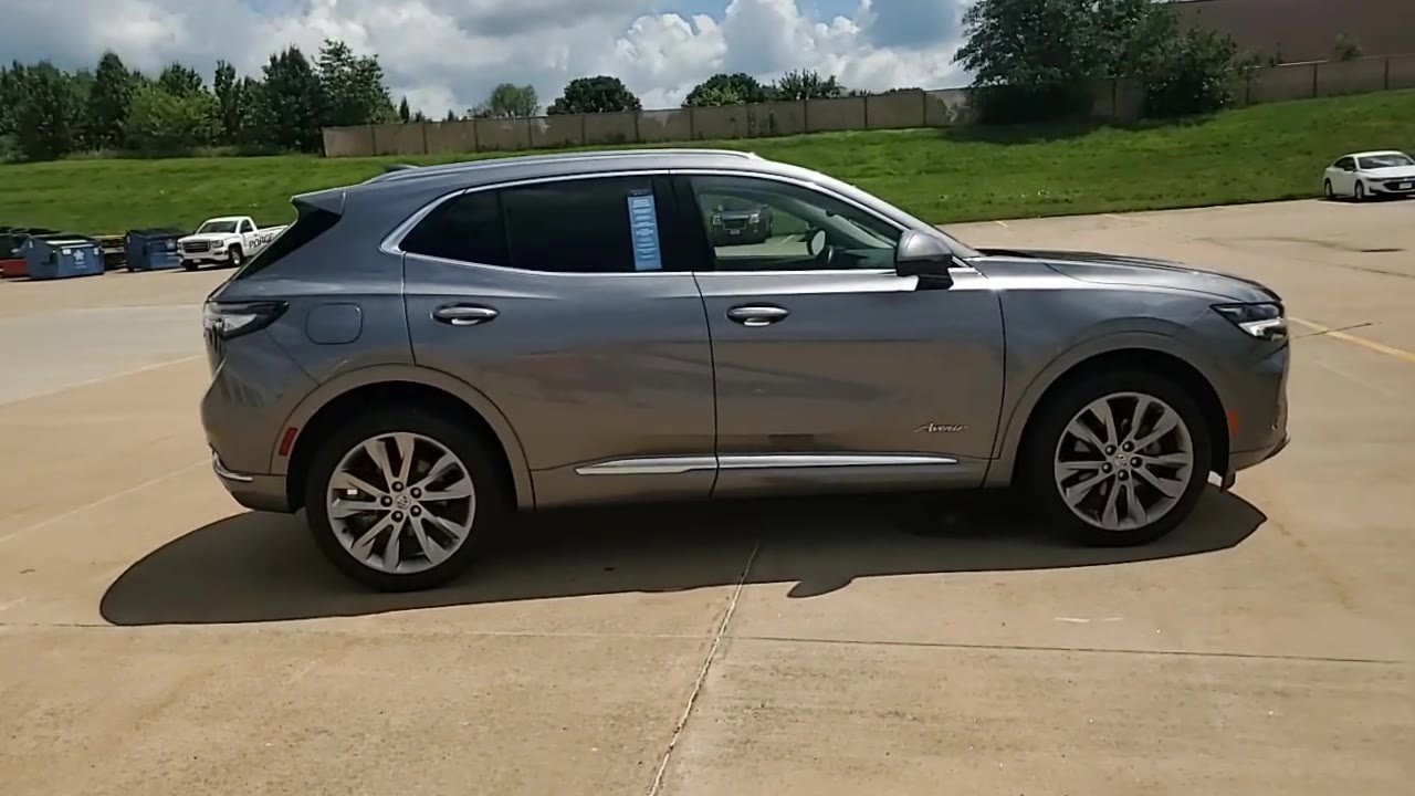 Certified 2022 Buick Envision Avenir w/ Technology Package II image 9